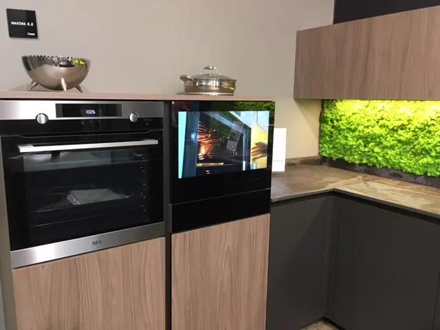 TV integrada en la cocina - WEMOOVE TV