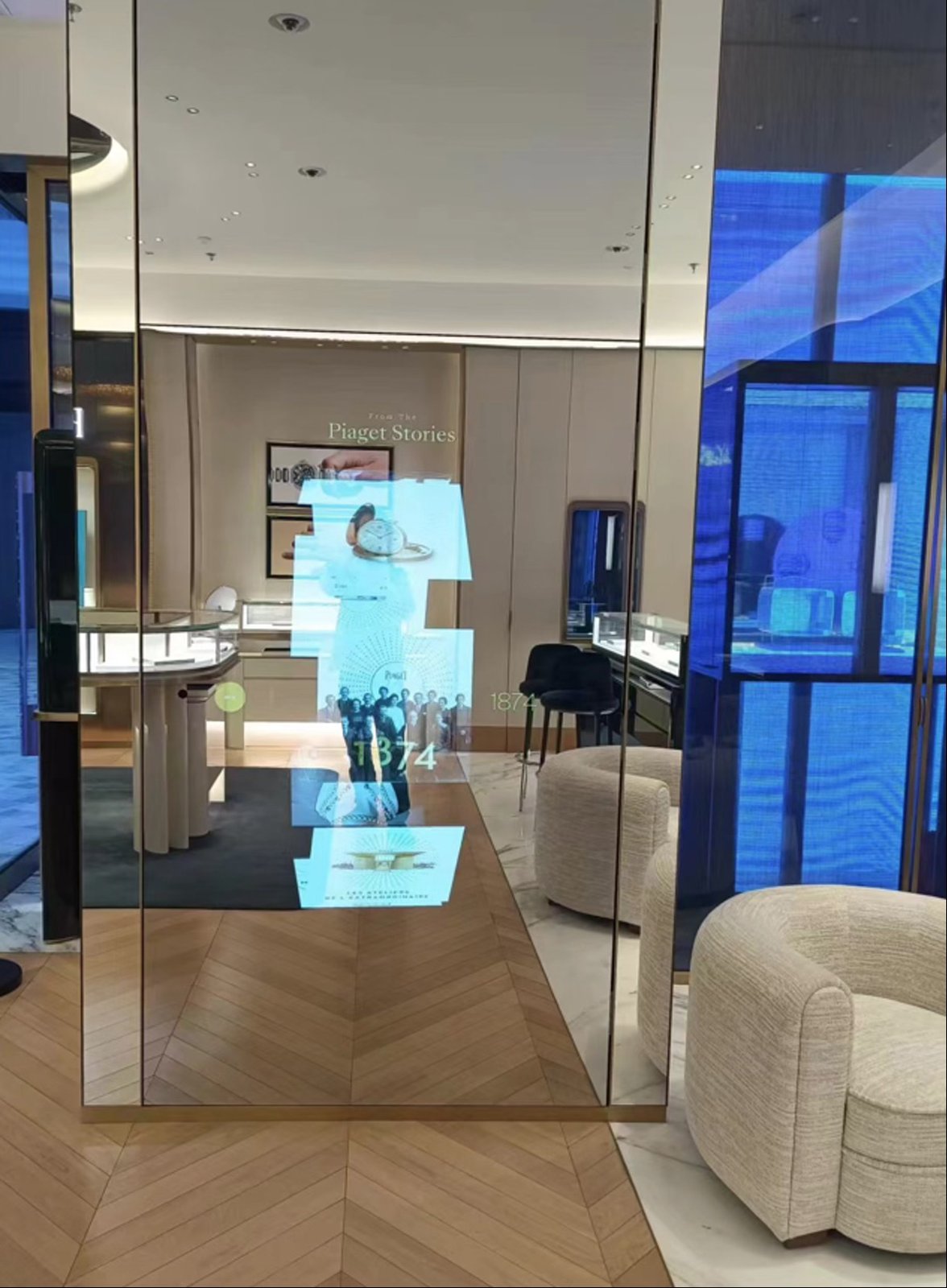 Boutique Piaget de Qiantan, miroir tactile géant WEMOOVE